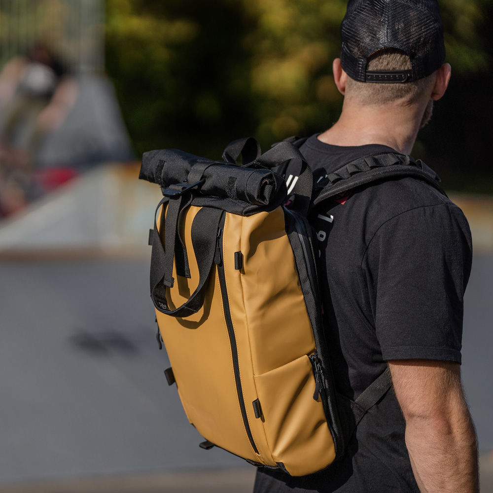 Mochila PRVKE 11 Lite WANDRD - Compacta Y Resistente Para Fotógrafos Y Viajeros