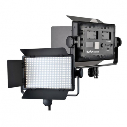 Godox LED 500C Bi-Color met barndoor