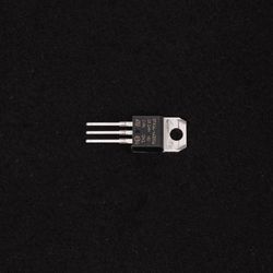 Godox DP400III - transistor BTA16