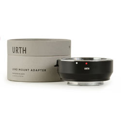 Urth Lens Mount Adapter: Compatible with Canon (EF / EF-S) Lens to Sony E Camera Body (Electronic)