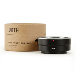 Urth Lens Mount Adapter: Compatible with Canon (EF / EF-S) Lens to Leica L Camera Body